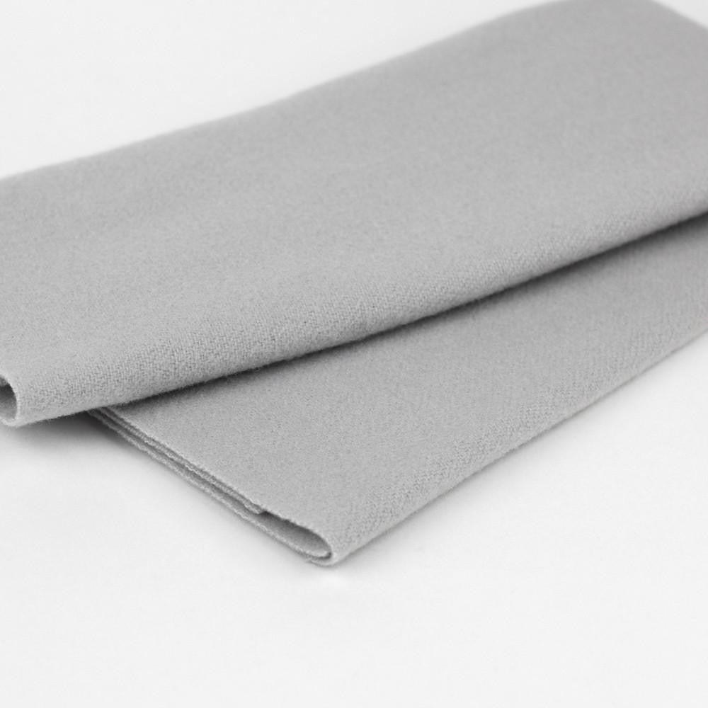 LN01 - Merino Wool Fabric Pearl Grey WonderFil