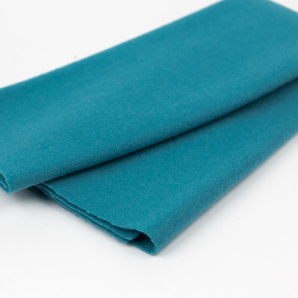 LN08 - Merino Wool Fabric Turquoise WonderFil