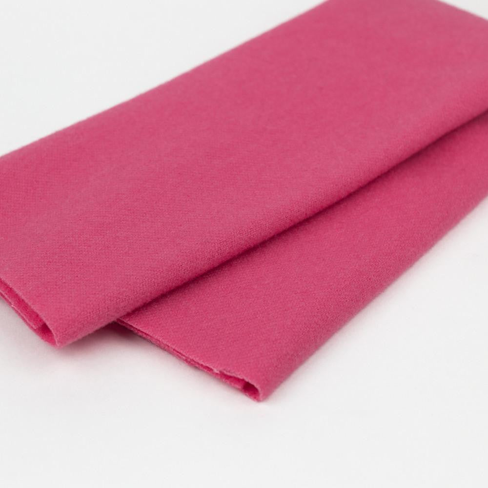 LN23 - Merino Wool Fabric Flamingo WonderFil