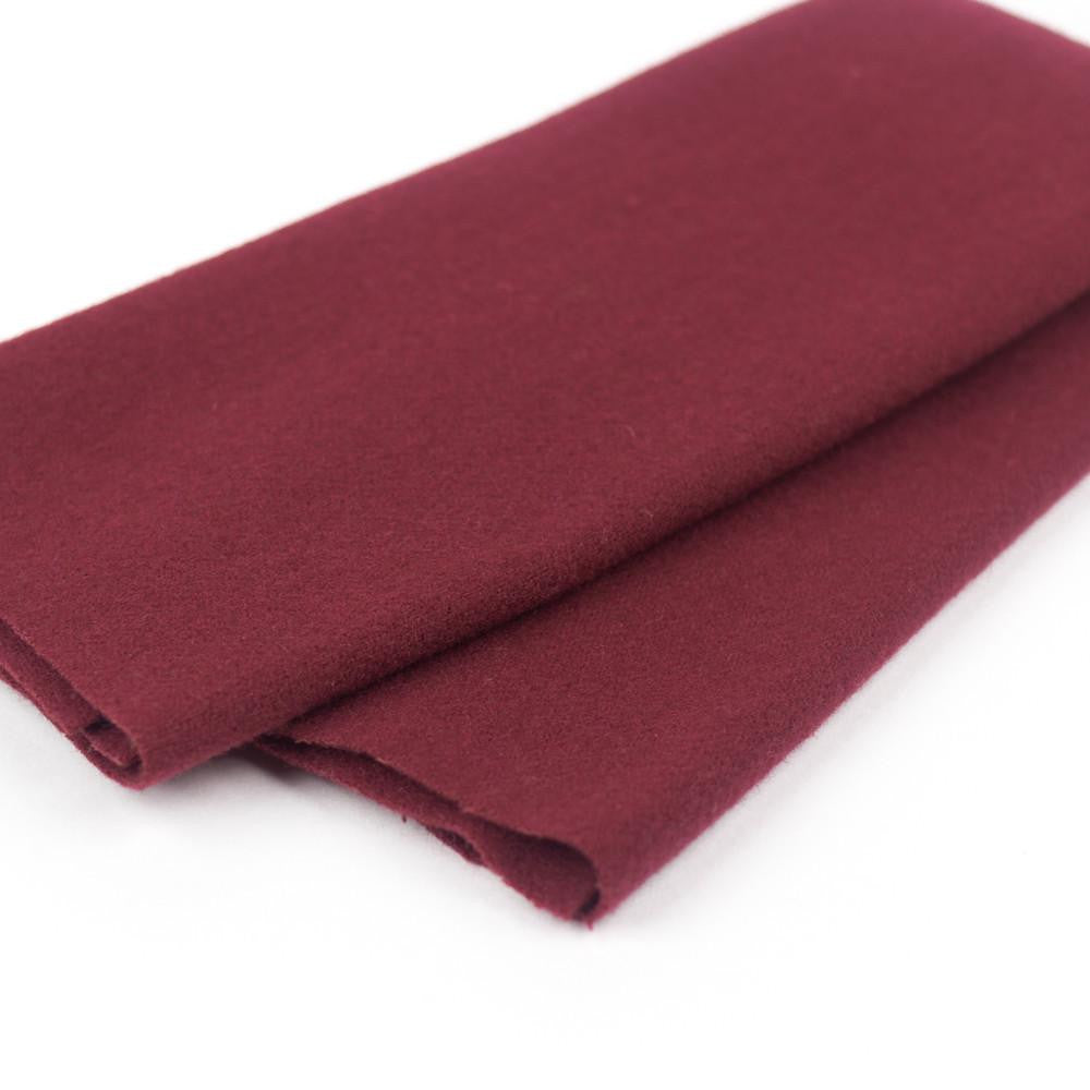LN45 - Merino Wool Fabric Garnet WonderFil