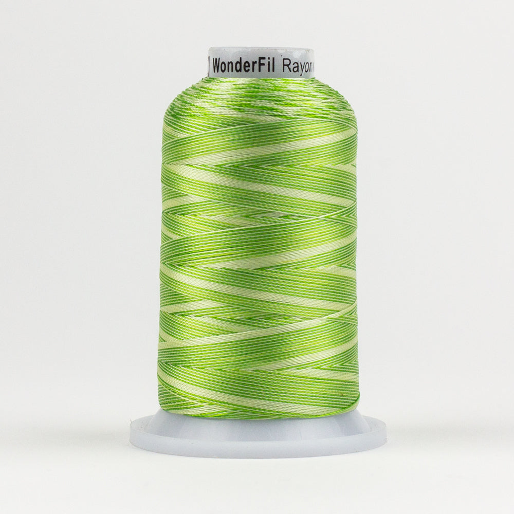 R8212 - Splendor‚Ñ¢ 40wt Rayon Green Thread WonderFil